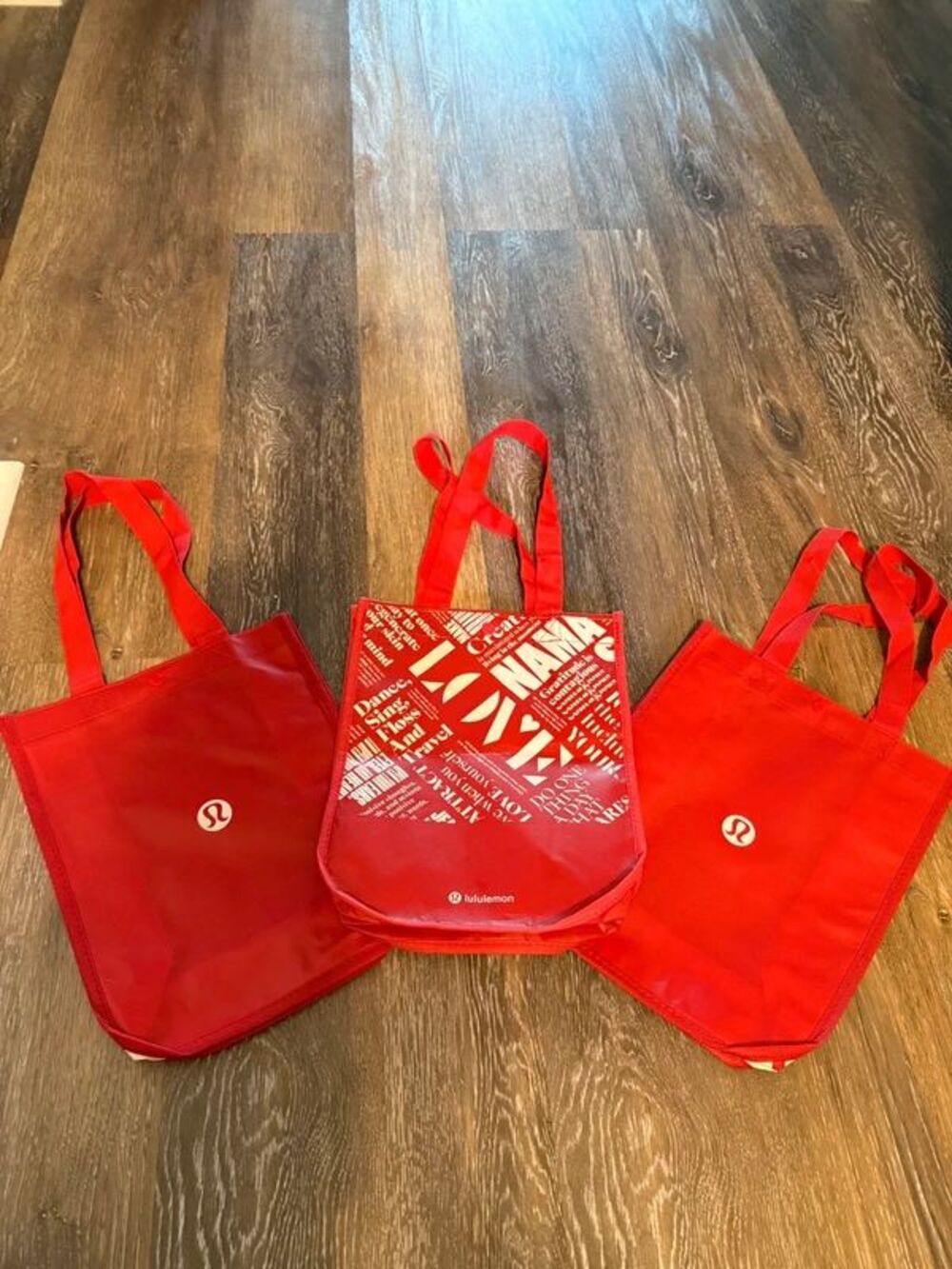 Lululemon reusable tote bags